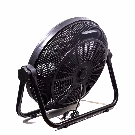 2023 Hot Sell 3D Faux Mink Eyelash Extensions ODM OEM 5D Natural Cat Eye Babie Look False Mink Eye Lash Clear Band Premade Volume Fans Eyelash with Custom Box